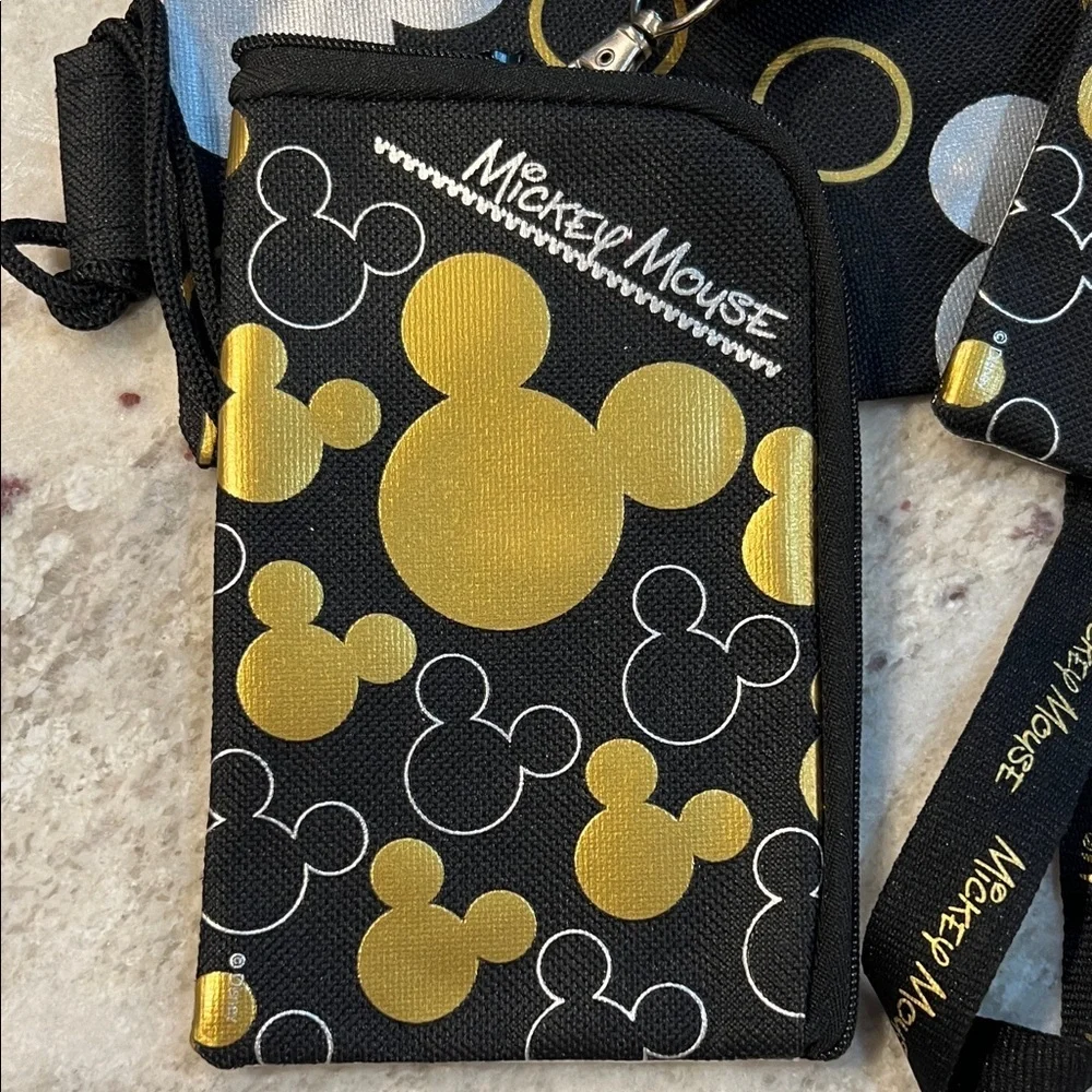Mickey Mouse Pack and 2 Zippered Pouch Landyards